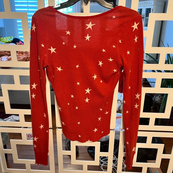 FREE PEOPLE SWEATER - Picture 2 of 2